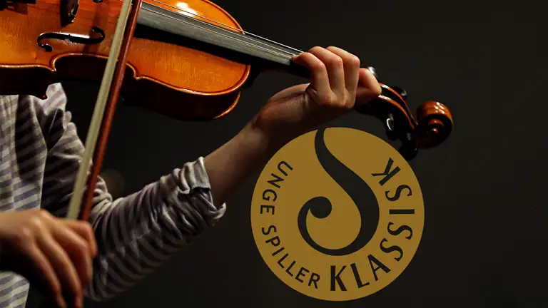 Unge spiller klassisk